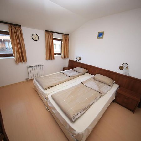 Great Location Near Lift Apartment Bansko Bagian luar foto